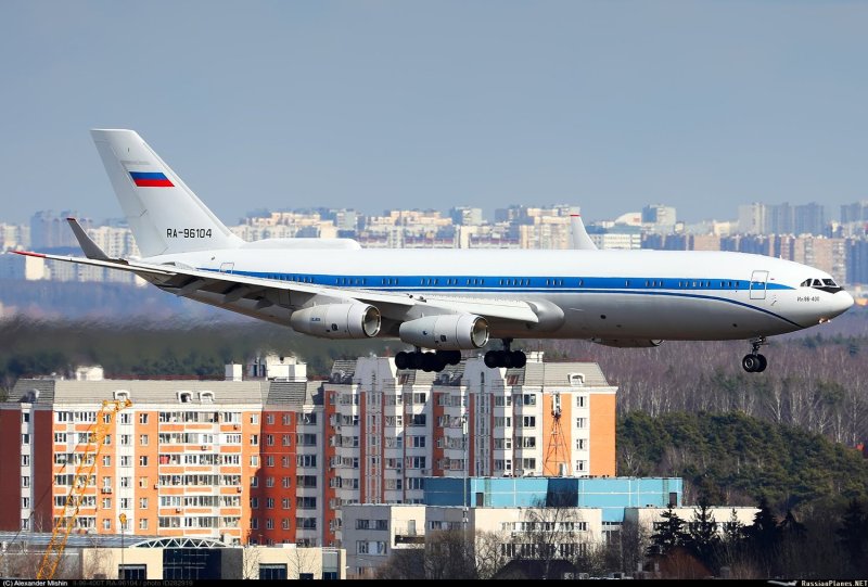 Ил-96 пассажирский самолёт салон