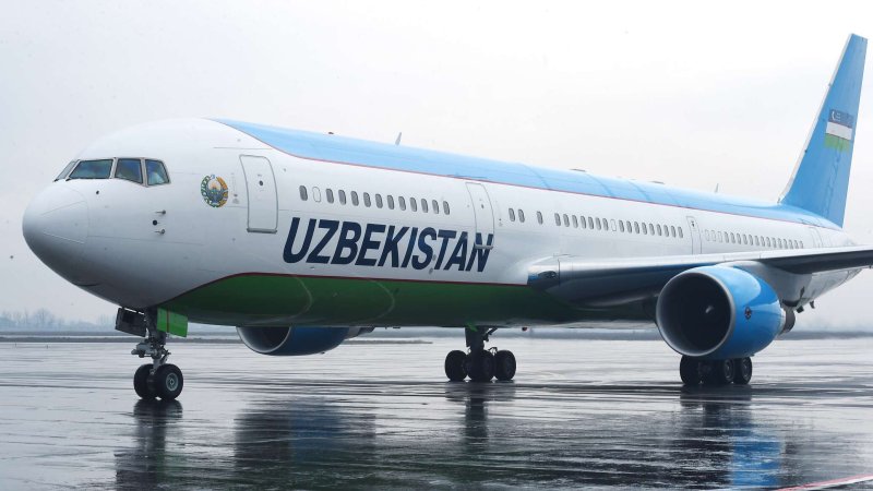 Самолет Узбекистан хаво йуллари