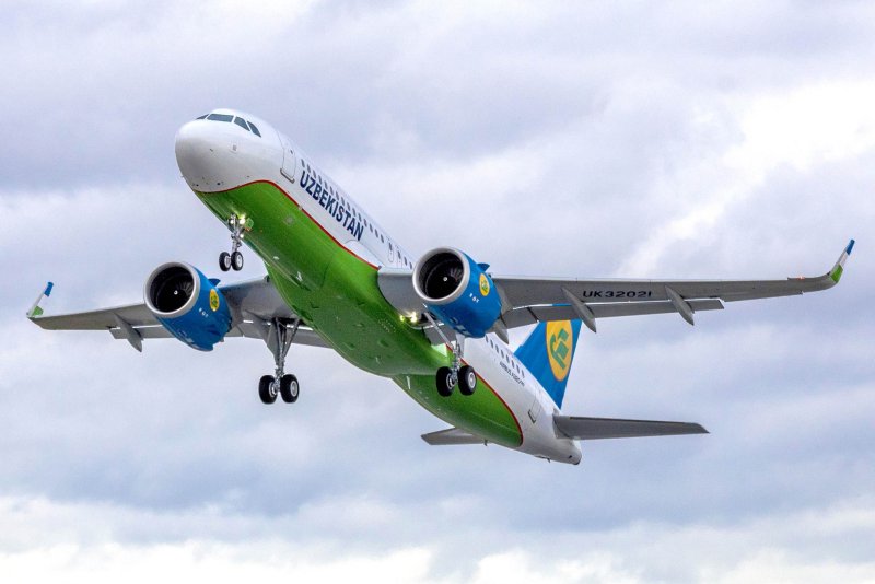 Узбекистан пассажир самолёт