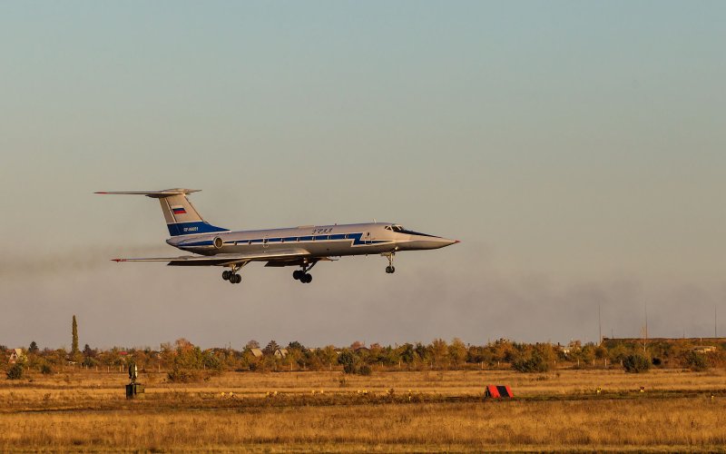 Ту 16 памятник в Энгельсе