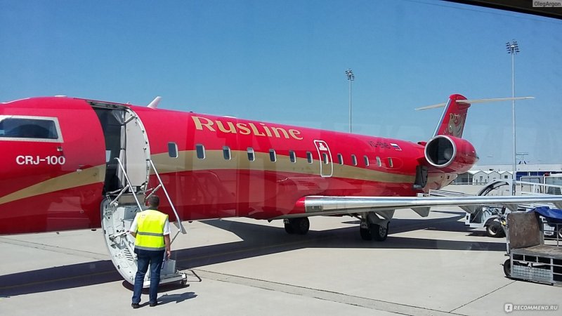 Самолёт Bombardier CRJ-200