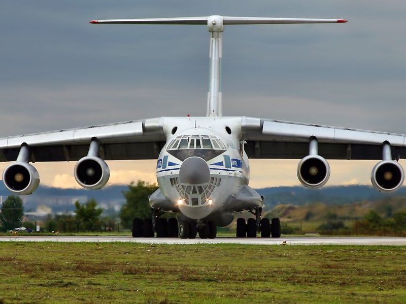 Самолёт ил-76мд-90а
