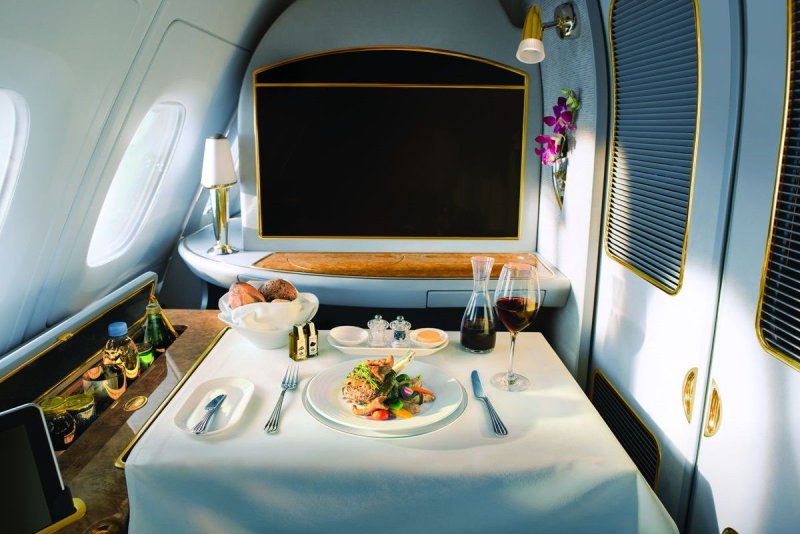 Бортовая кухня в самолете