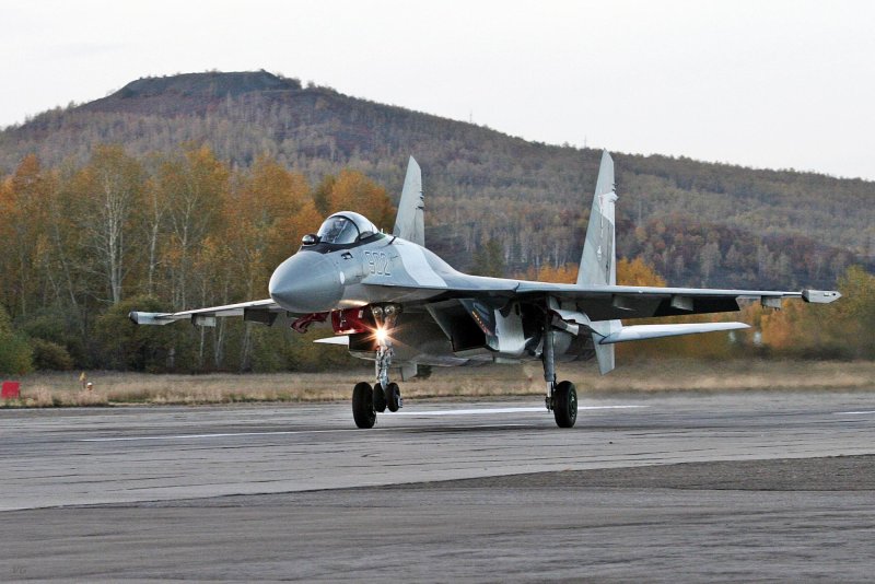 Су-37 реактивный самолёт