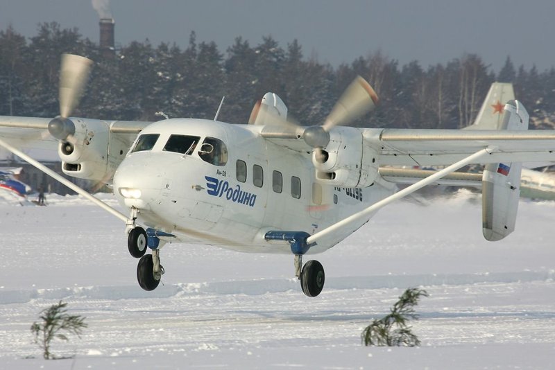 АН-28 пассажирский самолёт