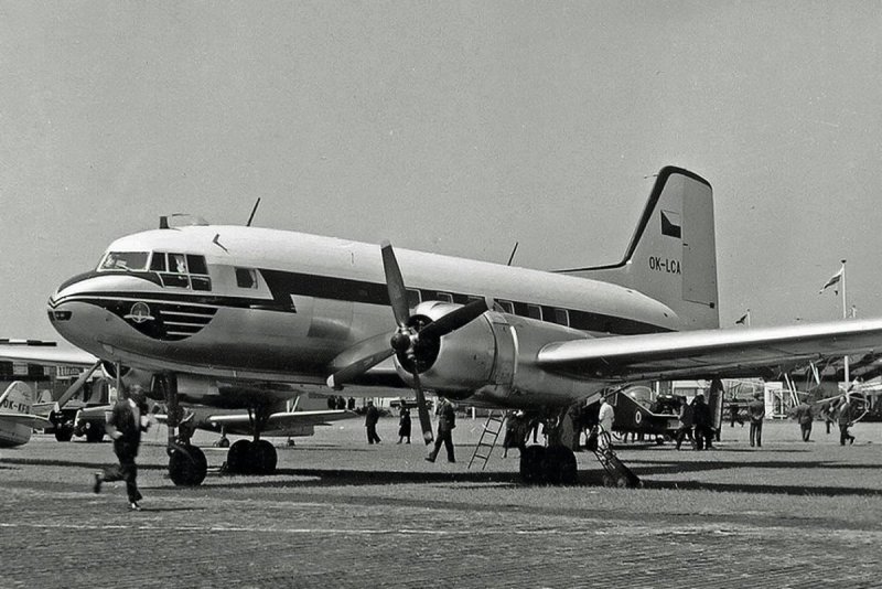 Ил-12 пассажирский самолёт 1947