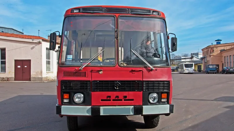 ПАЗ 672 сбоку