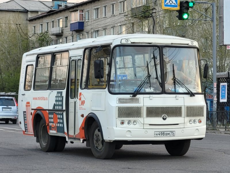 ПАЗ 32054 красный
