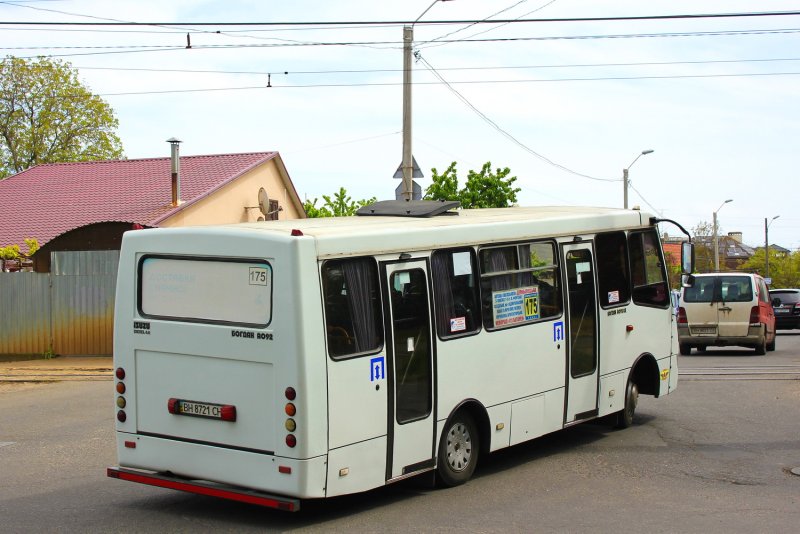 Автобус Богдан