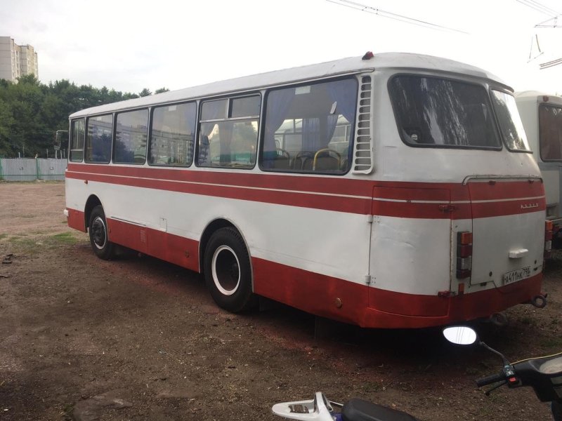 ЛАЗ 695 2002
