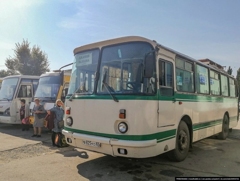 Автобус ЛАЗ 2000