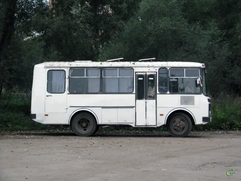 ПАЗ 3205 вид сбоку