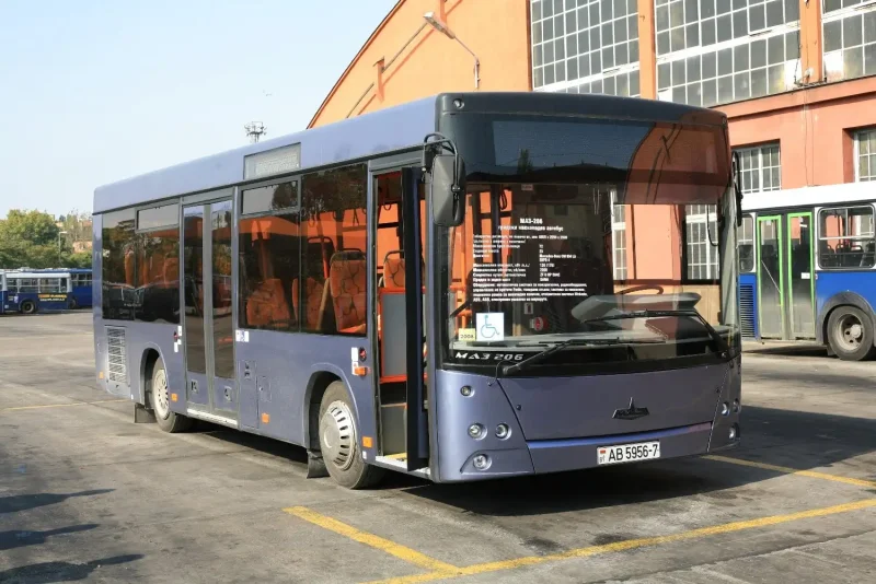 Автобус МАЗ 215069