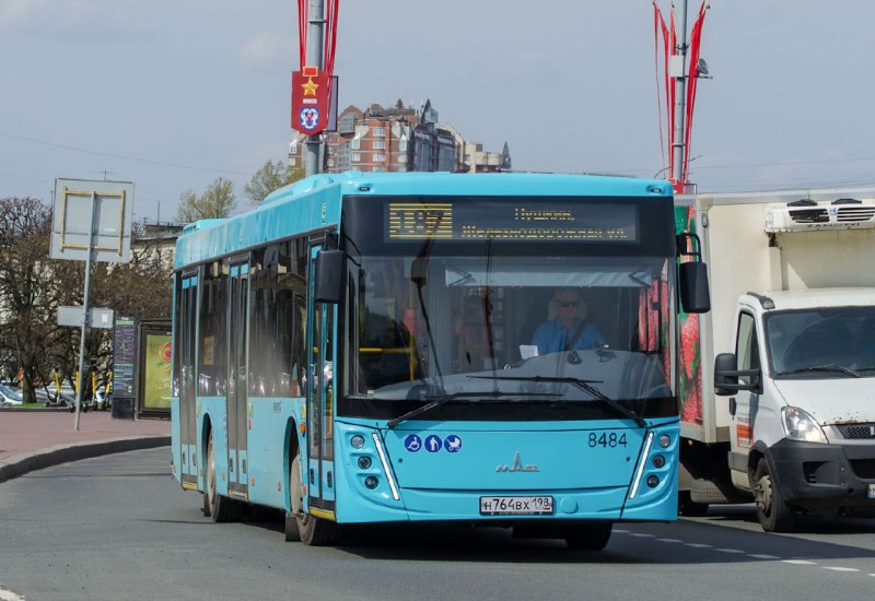 Перронный автобус МАЗ 271