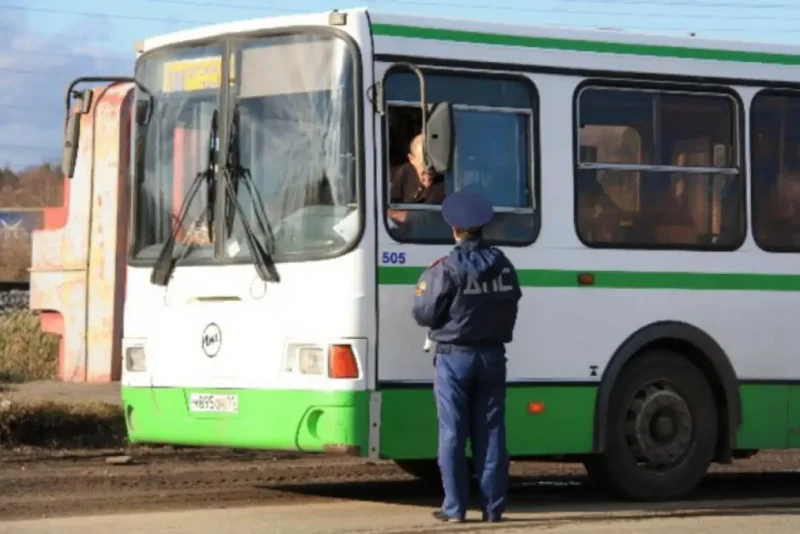 Профилактическое мероприятие автобус ГИБДД