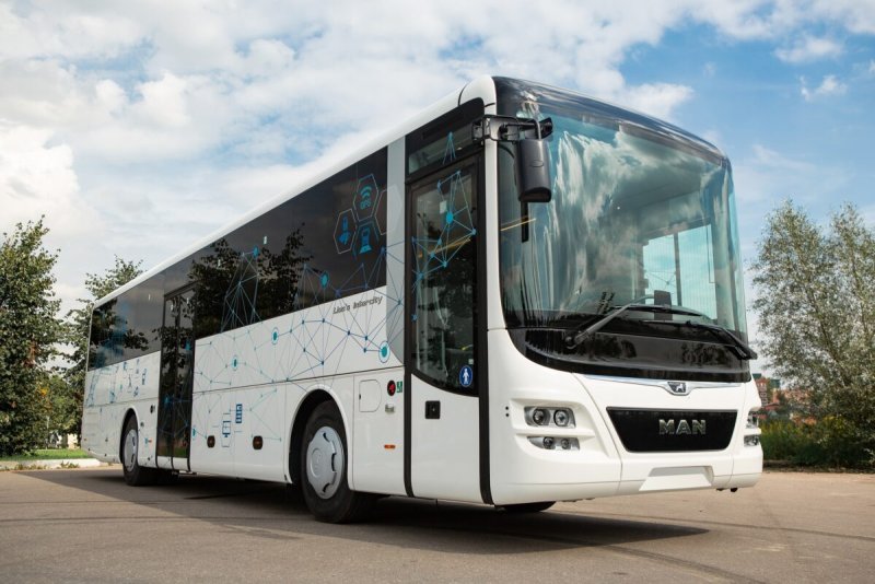 Man Lion's coach r07 (rhc444)