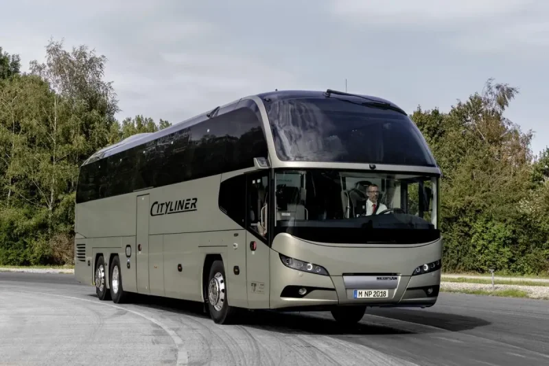 Автобус Neoplan Cityliner