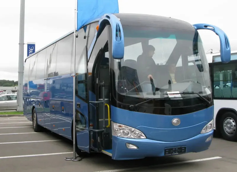 Китайский автобус Yutong