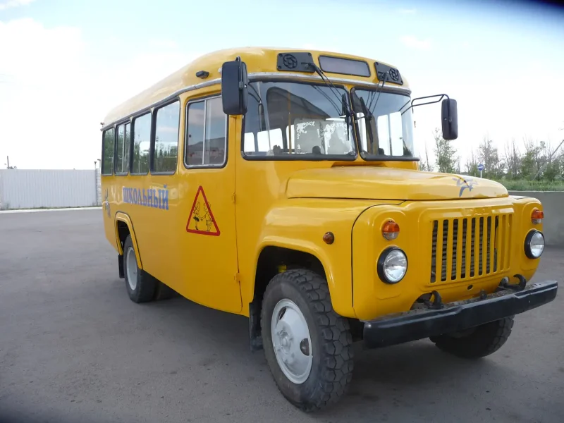 КАВЗ 685 школьный