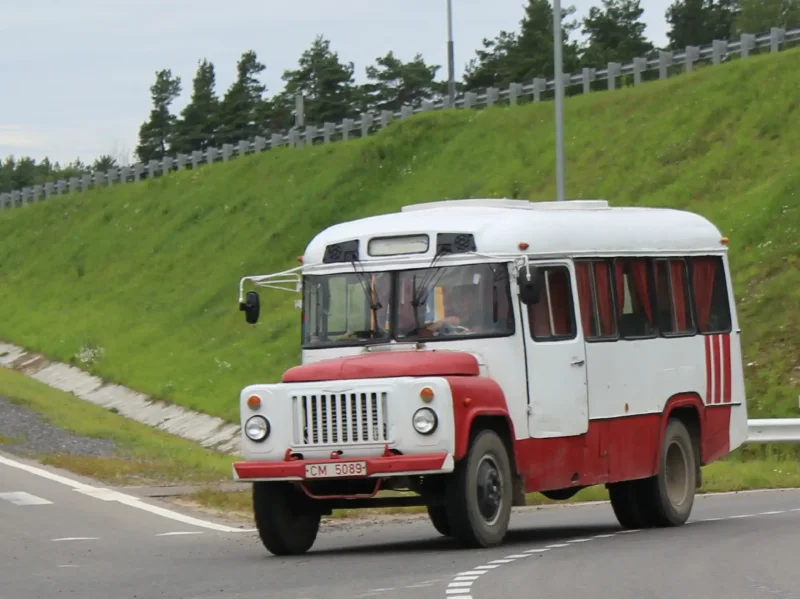КАВЗ-685, 3270