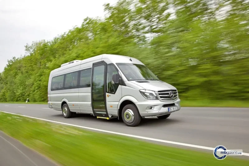 Mercedes-Benz Sprinter Bus