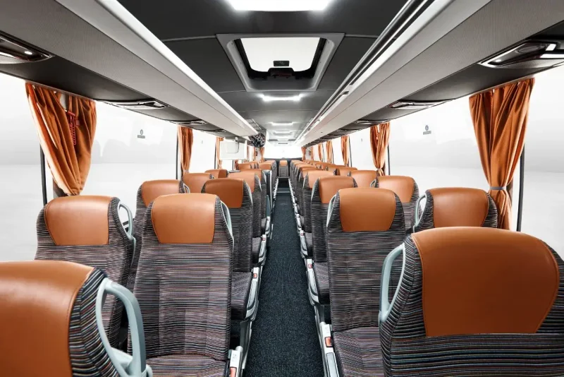 O350 Mercedes Tourismo салон