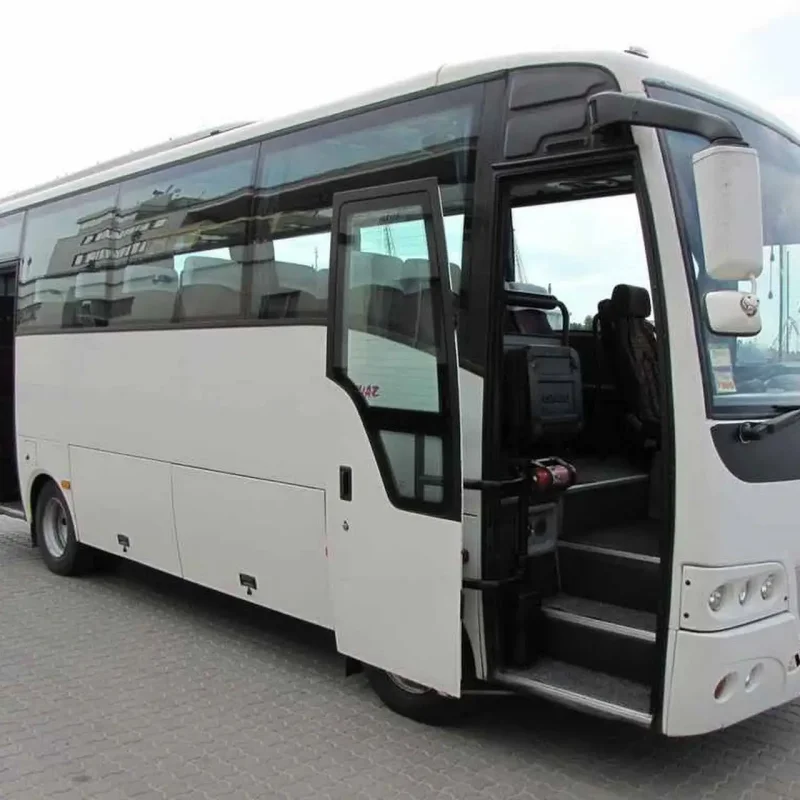 Автобус Мерседес Бенц белый 2000 года