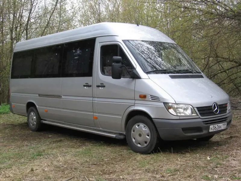 Автобус Мерседес 44 места