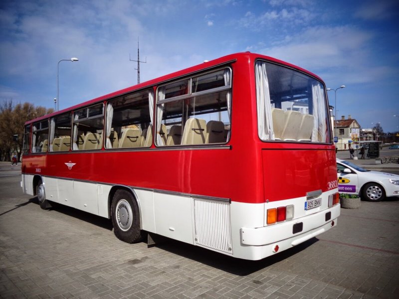 Икарус 750