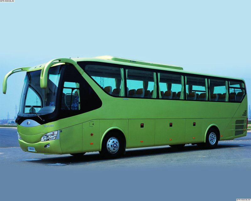 Автобус марки Ютонг 496