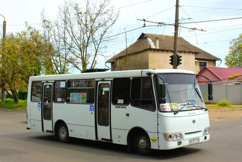 Баз автобус