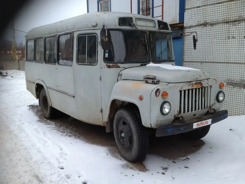 КАВЗ 1990