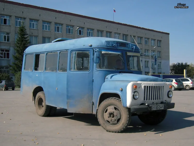 КАВЗ 3271 ЗИЛ вид сбоку