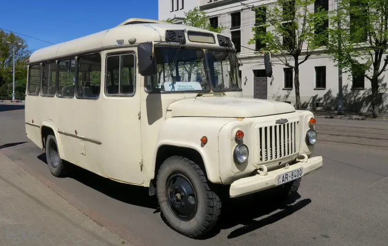 КАВЗ-685, 3270
