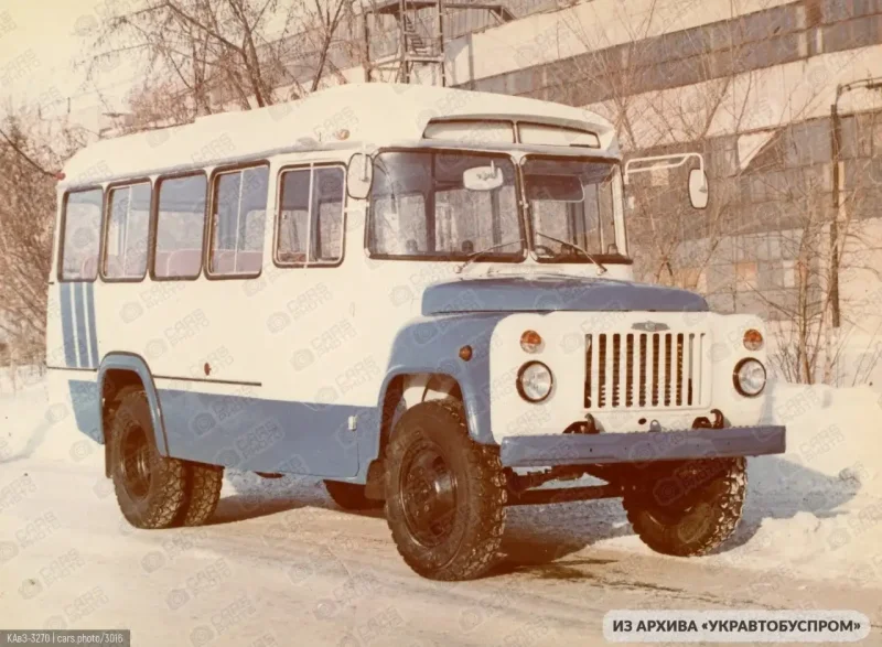 КАВЗ-685, 3270