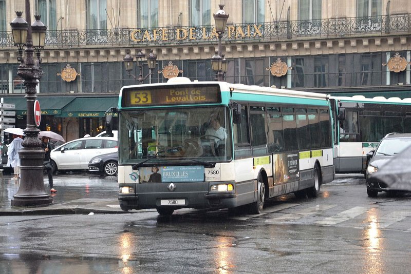 Автобусы в Париже
