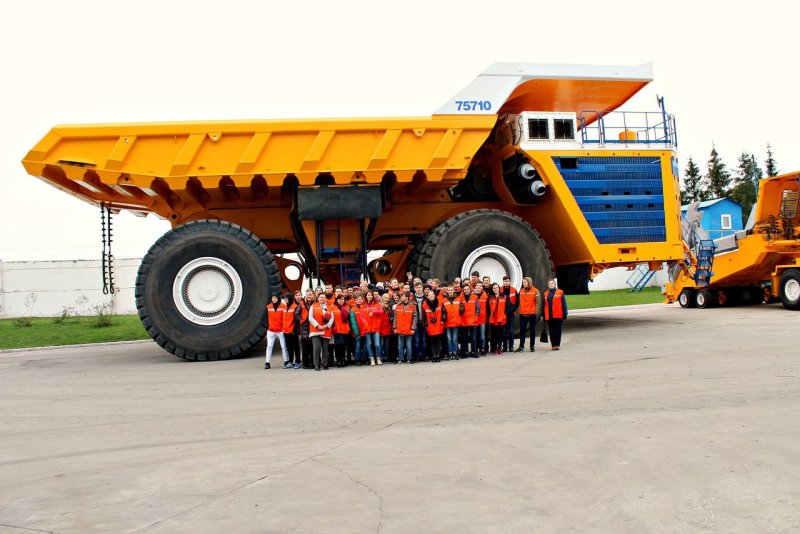 БЕЛАЗ автобус