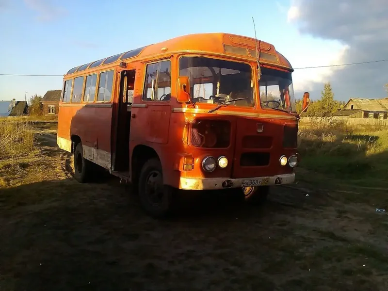 ЛИАЗ-677 автобус