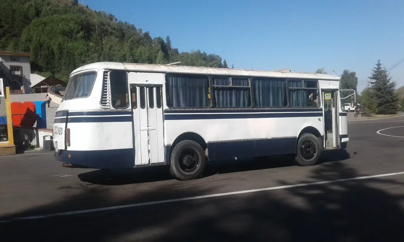 Пикап ЛАЗ 695 2022