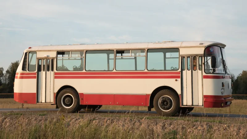 ЛАЗ 695н