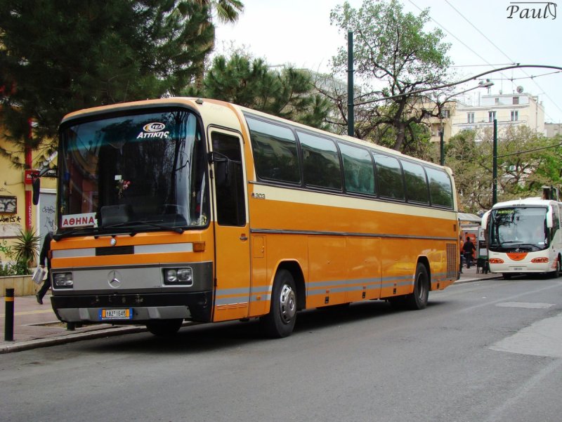 Автобус Мерседес o303