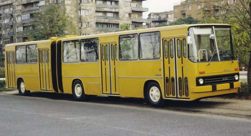 Икарус 280 желтый