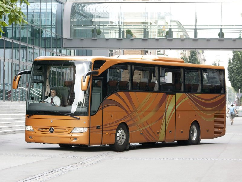 Автобус Мерседес Бенц о350