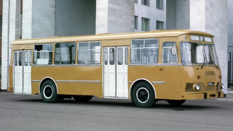 ЛИАЗ-677 Камминз