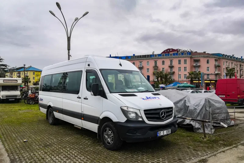 Mercedes-Benz o402