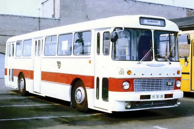 Икарус 55 сзади