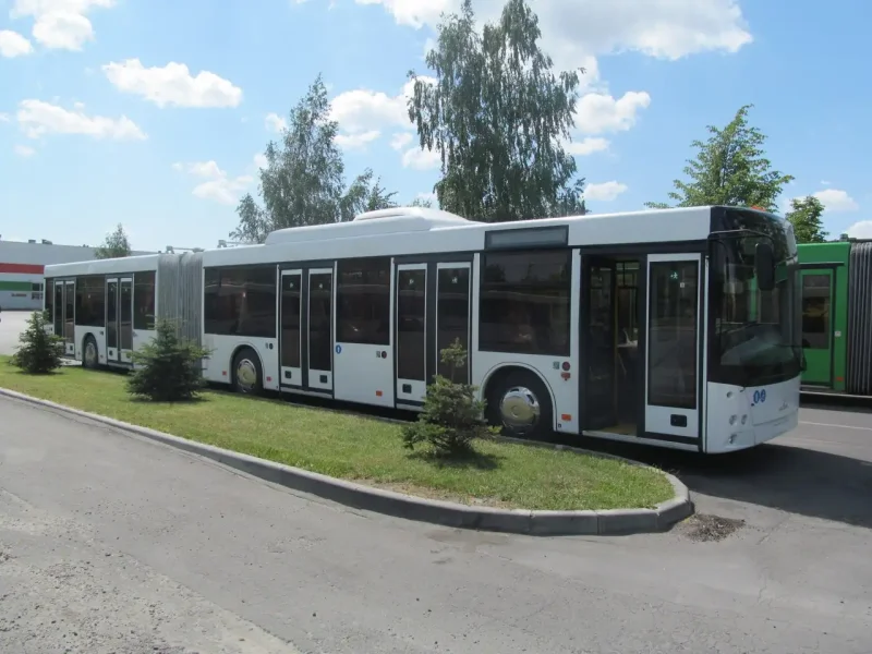 МАЗ 215