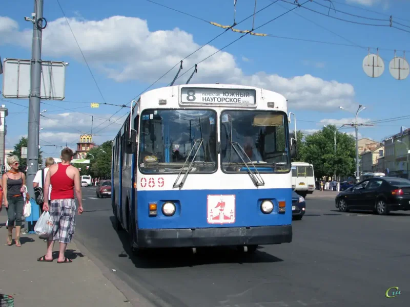 ЗИУ-682г-016 (018)