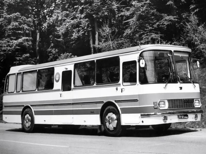 Автобус Икарус 180