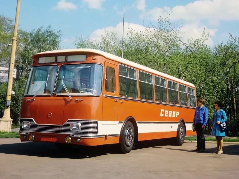 ЛИАЗ 677